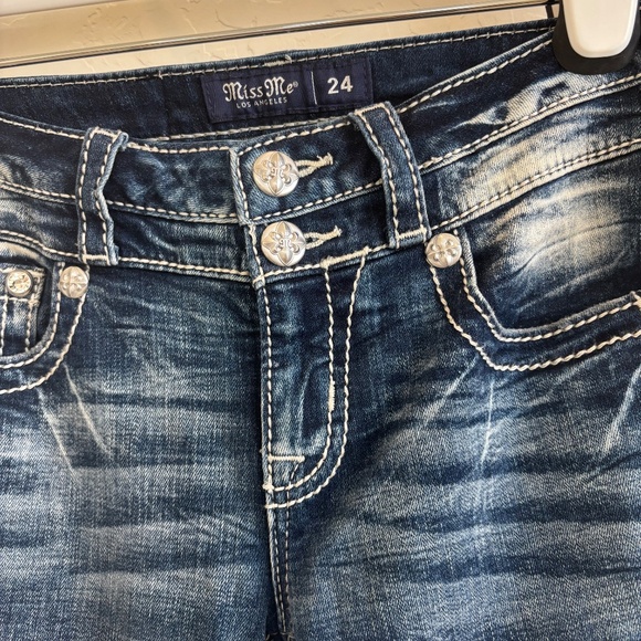 Miss Me Women's Horseshoe Pocket Bootcut Jeans, Size24, mid-rise, western - Picture 8 of 10